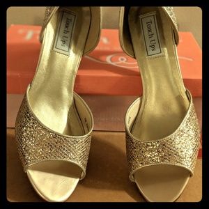 Touchups, by Benjamin Walk, Jolee pump